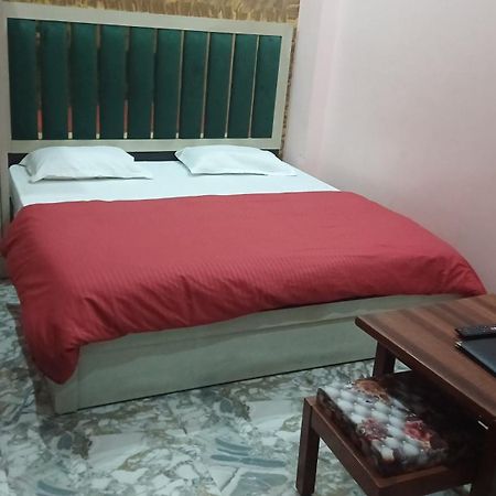 Paradise Home Stay Rāni Pokhri Екстериор снимка